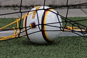 米兰体育中国官网-球迷狂欢：全球范围内的足球主题节日，足球球迷基本知识